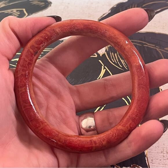 Vintage Genuine Apple Coral Polished Gemstone Bangle Bracelet Beautiful B1 - Picture 5 of 9